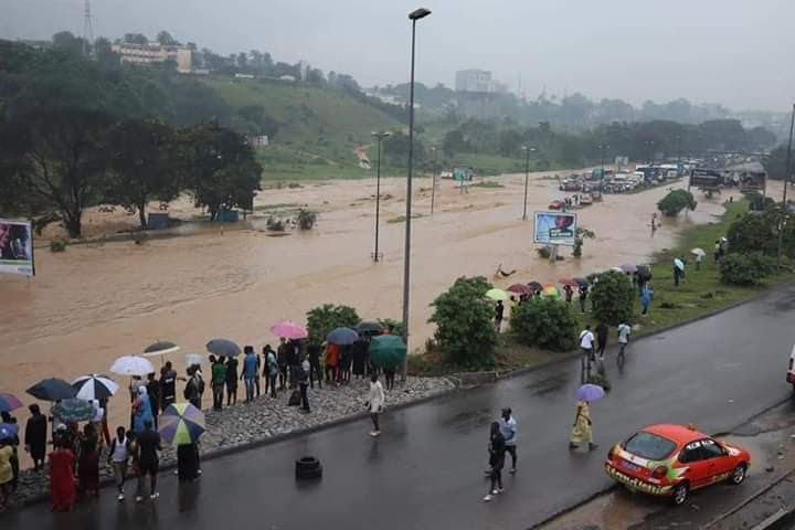 Plusieurs communes d'Abidjan sous l'eau.