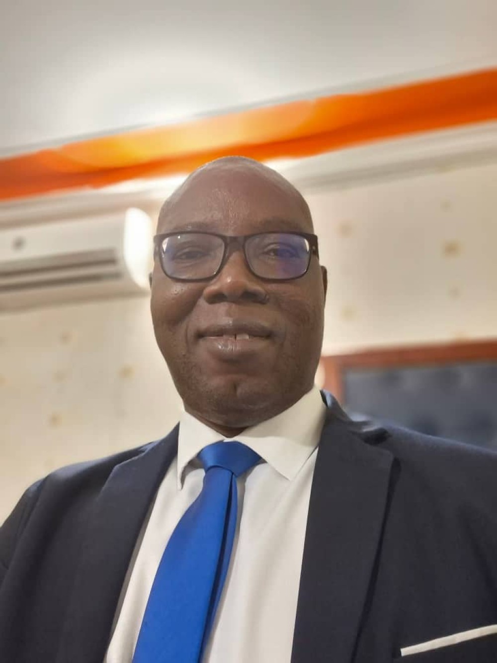 Le pr&eacute;sident de l'UNJCI &agrave; c&oelig;ur ouvert