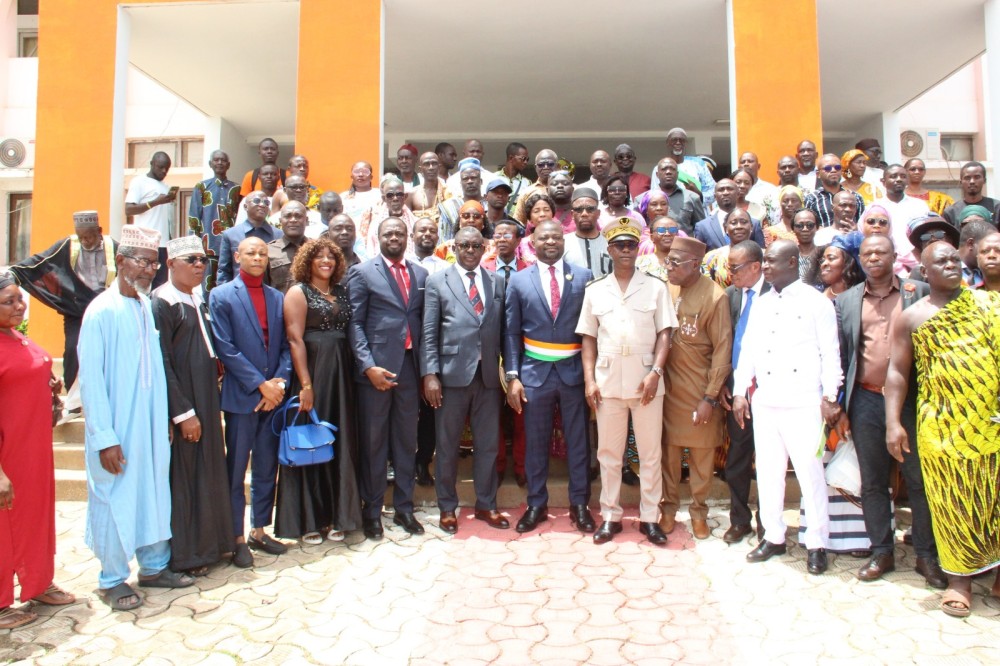 Le maire Ouattara Anzoumana impulse le d&eacute;veloppement de sa commune avec le soutien de toute la communaut&eacute;.