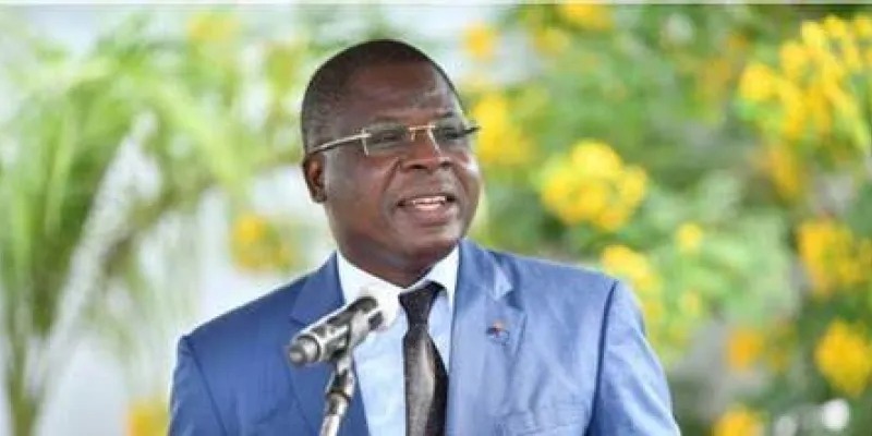 le Ministre de l&rsquo;Hydraulique, de l&rsquo;Assainissement et de la Salubrit&eacute;, Dr Am&eacute;d&eacute; Koffi Kouakou,