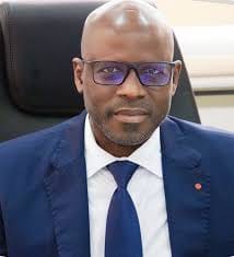 Le ministre de l&rsquo;Enseignement sup&eacute;rieur et de la Recherche scientifique .